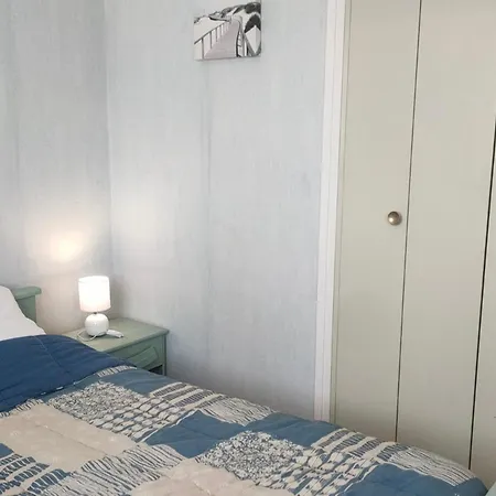 Apartman Appart Face Mer Avec Balcon, Parking Prive, Local Velo, Pour 4 Personnes - St Jean De Monts - Fr-1-323-444 *